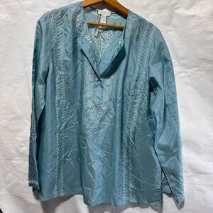 A pea in pod // blue silk embroider v neck long sleeves tunic top sz medium aug1